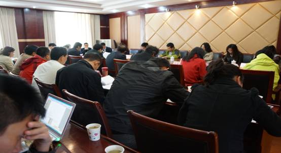 项目组与阿坝州以及马尔康县相关领导及部门座谈.JPG
