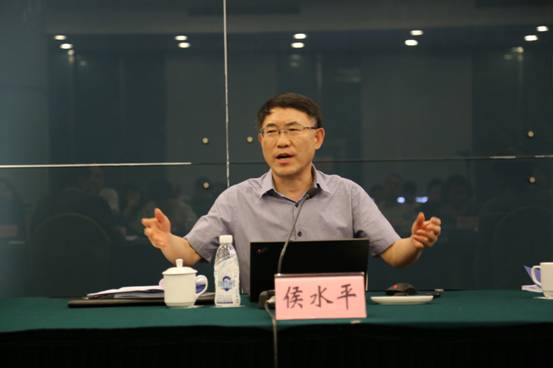 加强科研训练,提升综合素质 --侯水平院长在我